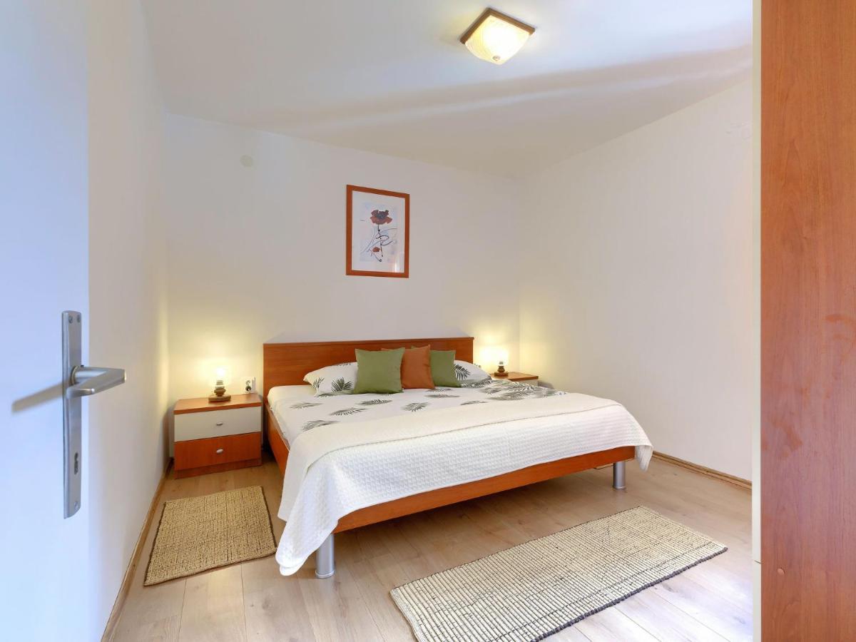 Apartment Zrinka-2 By Interhome Porec Ngoại thất bức ảnh