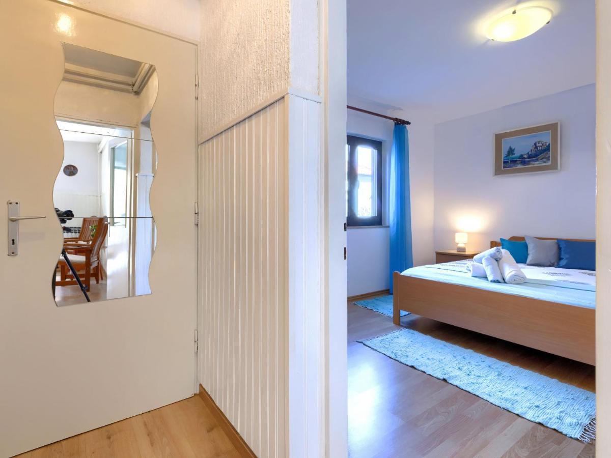 Apartment Zrinka-2 By Interhome Porec Ngoại thất bức ảnh